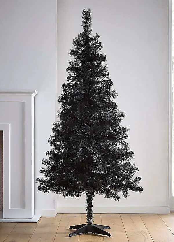 Chic Living Nordic Spruce Tree in Black | Grattan