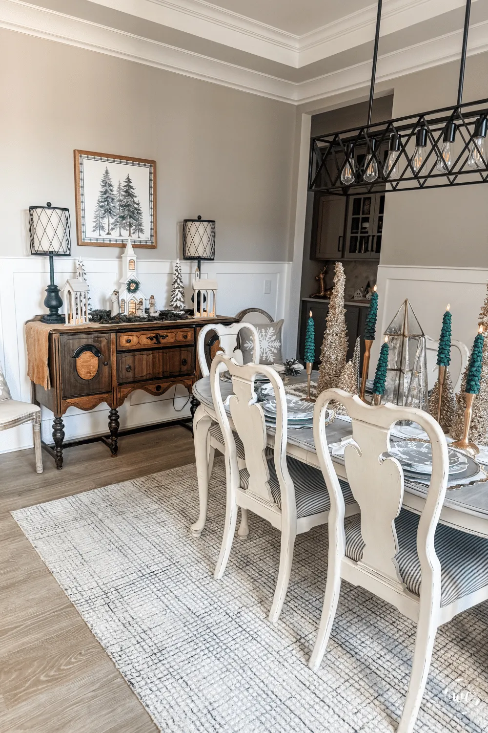 Christmas Dining Room Decor in silver and gold - Wilshire Collections