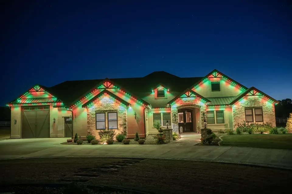 Christmas Light Ideas for Your Roofline by House Style