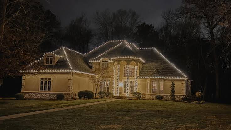 Christmas Light Installers Terre Haute, IN | Free Estimates | Royal Acres Services