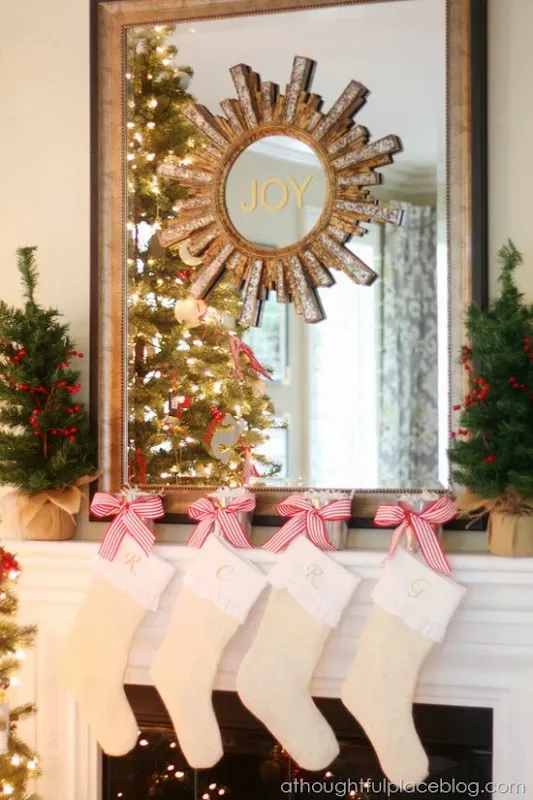 Christmas Mantel: Simple & Traditional - A Thoughtful Place