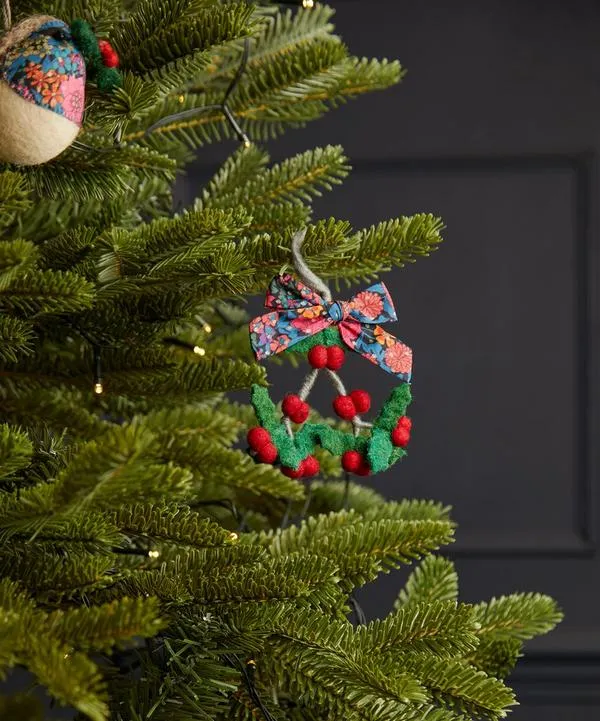 Christmas Mini Holly Hanger with Bow | Liberty