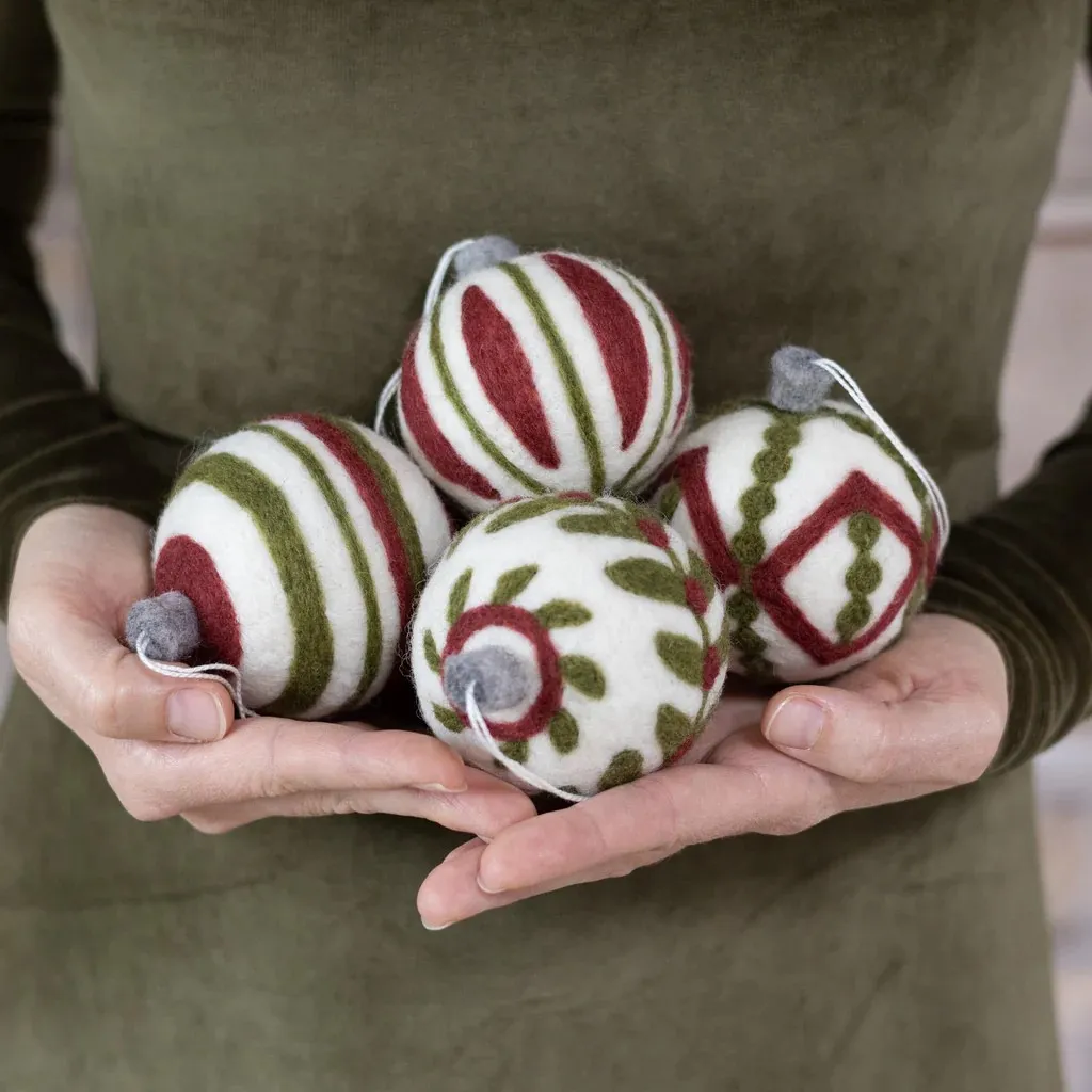 Christmas Ornaments Needle Felting Kit
