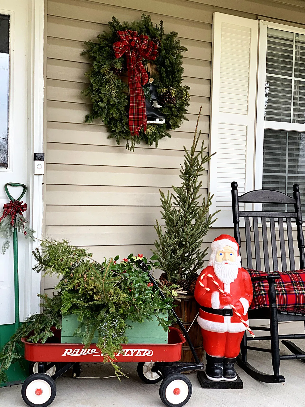Christmas Porch Decorating Ideas - House of Hawthornes