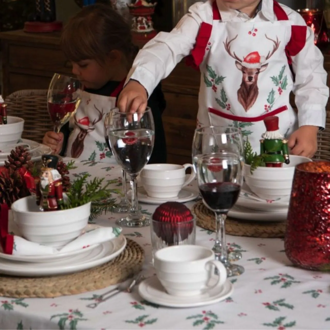 Christmas Table Decorations Holly Table Runner Christmas Table Runner White  Red Cotton Deer Holly Leaves