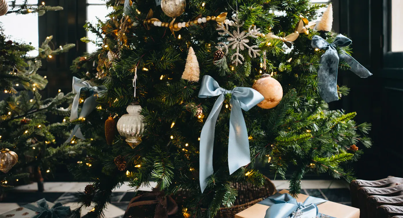 Christmas Tree Bows are Trending on TikTok - PureWow
