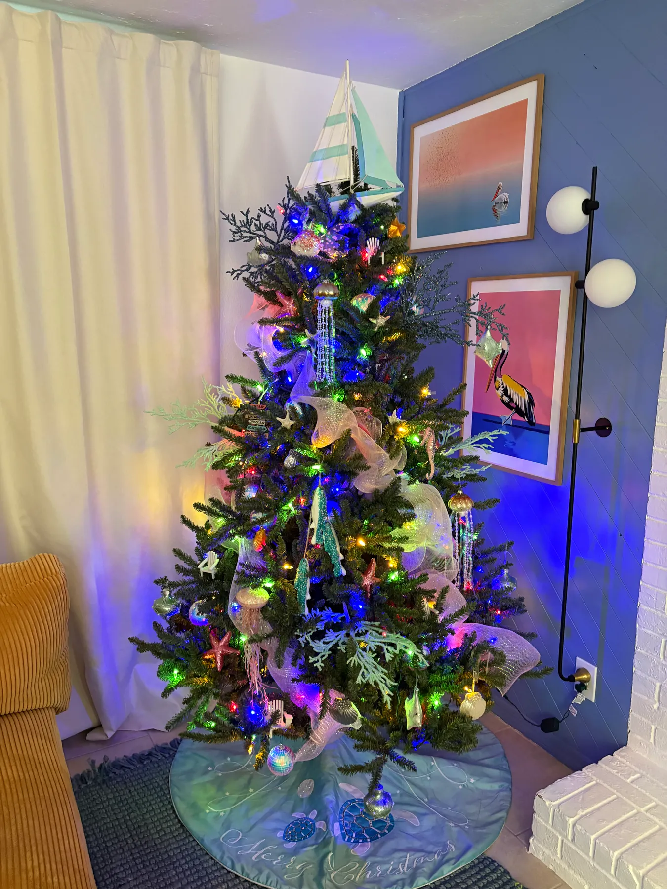 Christmas Tree Rentals! | Sandytoes