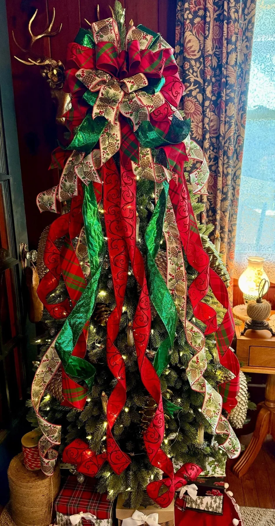 Christmas Tree Topper Bows - Crested Perch
