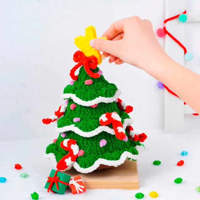 Christmas Tree With Candy Crochet Pattern
