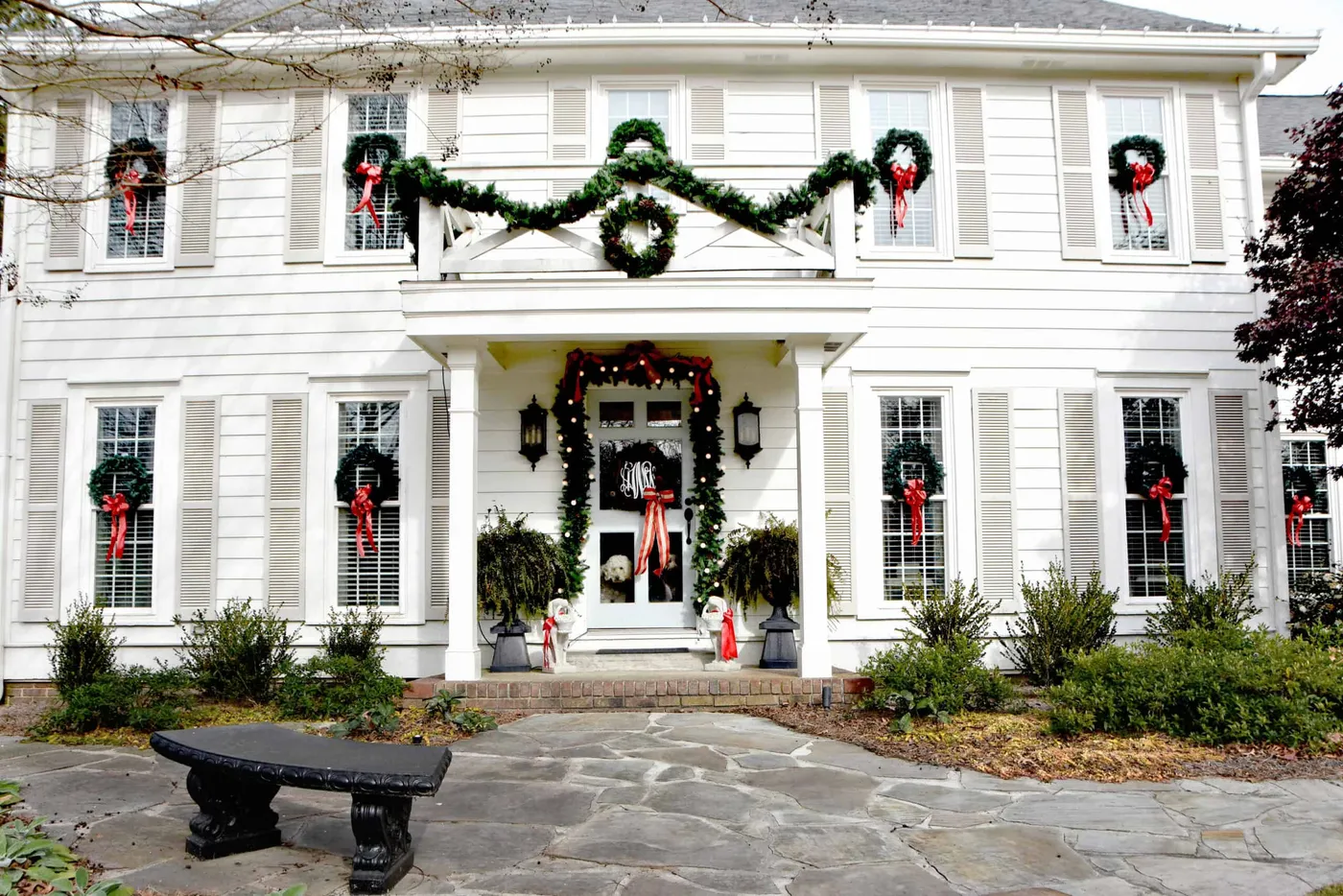 Classic Christmas Home Tour 2024 {Exterior & Entry} – Dixie Delights