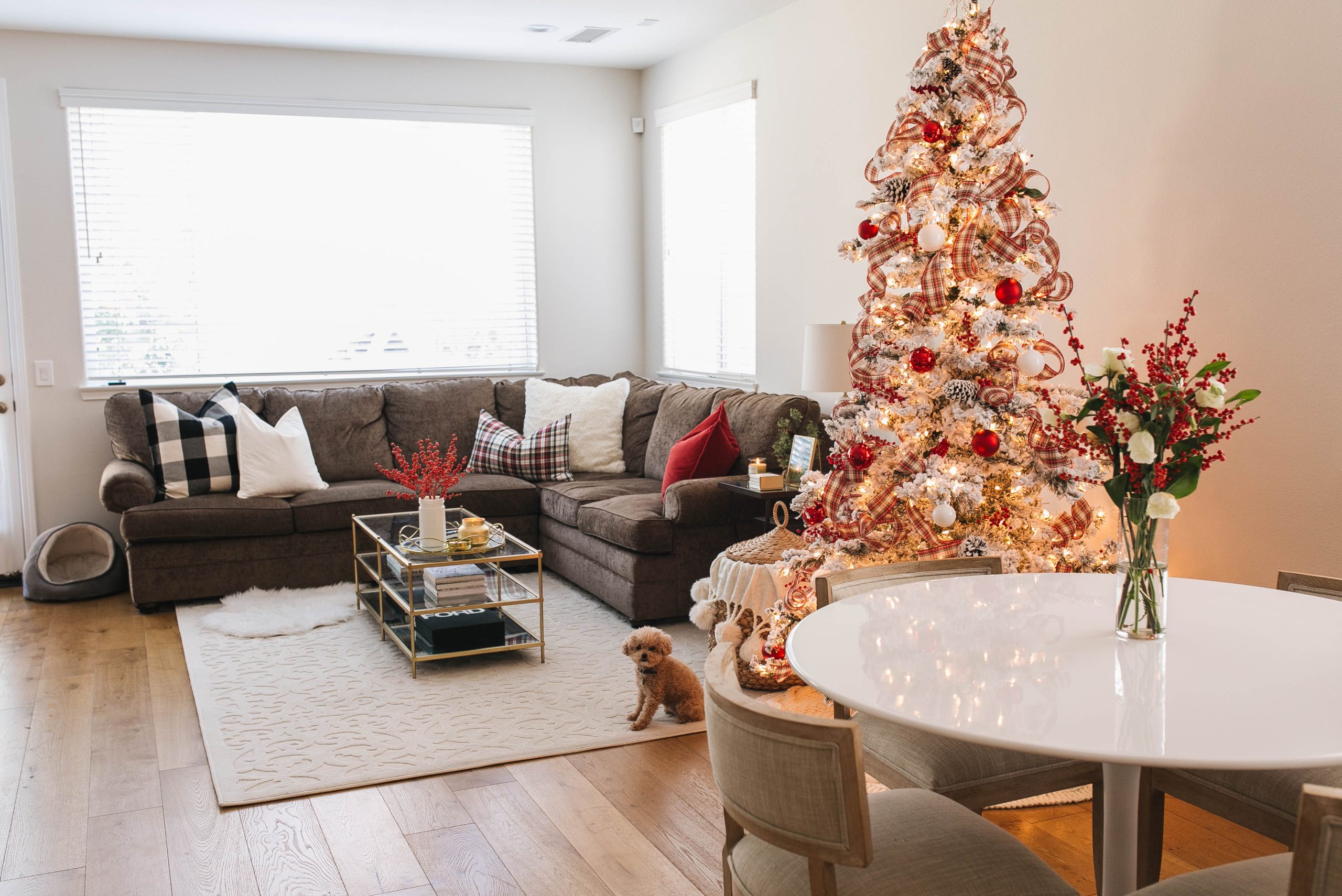 Cozy Christmas Decor | Daryl-Ann Denner