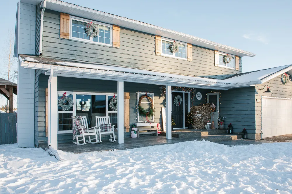 Cozy Christmas Porch - Making it in the Mountains