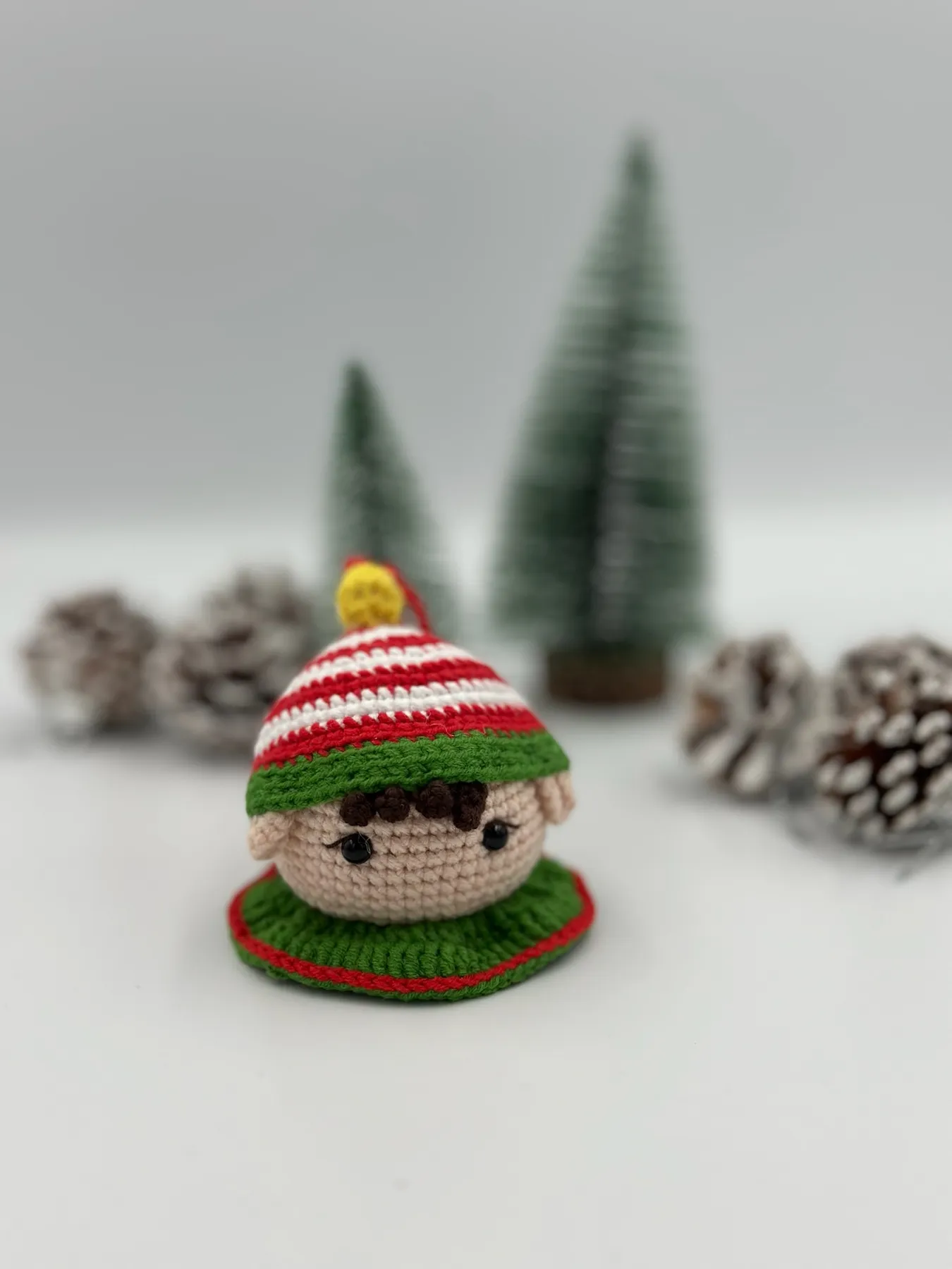 Crochet Christmas Ornaments - Umbrella Crochet