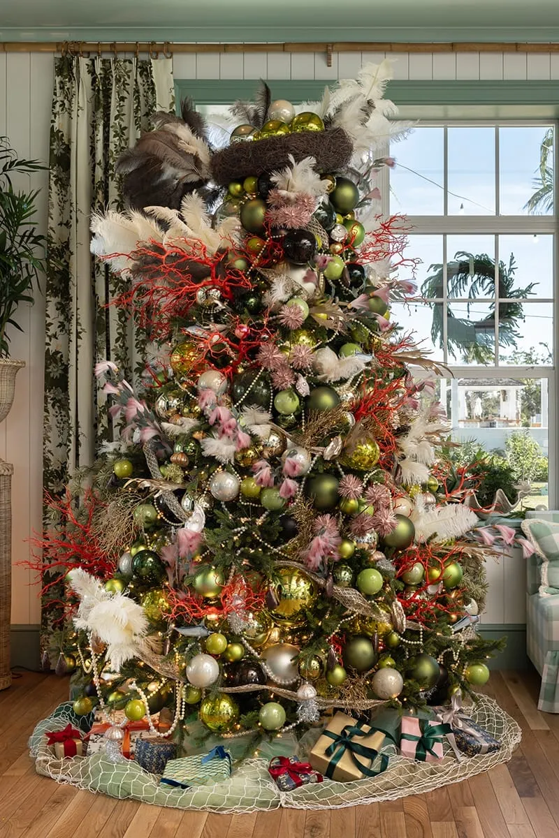 Discover 10 Beautiful Christmas Tree Designs this Holiday Season - Galerie Magazine