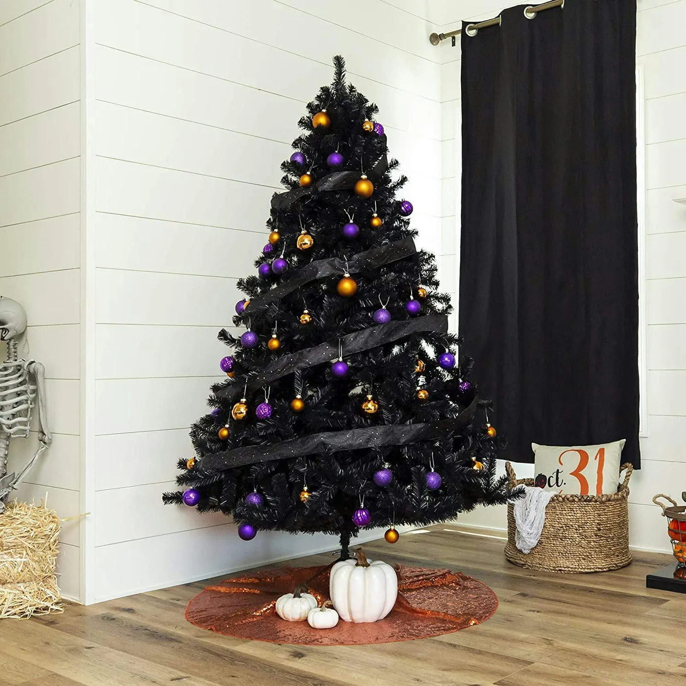 Ditch Tradition And Go Full Goth This Year With A Chic Black Christmas Tree