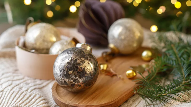 DIY A Gorgeous Christmas Centerpiece Using Simple Dollar Tree Items