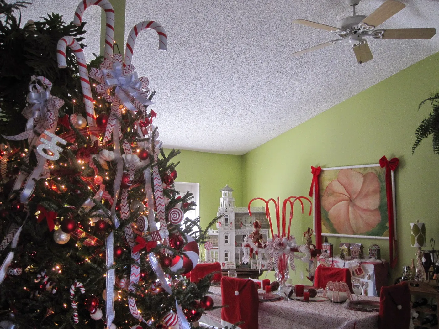 Dollhouses by Robin Carey: My Red and White Candy Cane Christmas and Key West Dollhouse