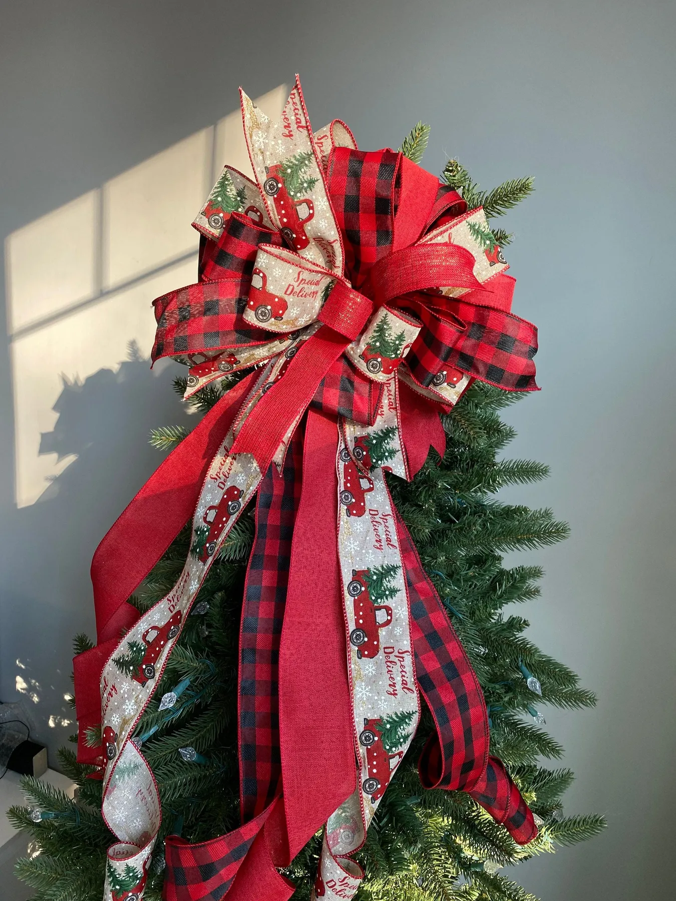 Farmhouse Red Truck Christmas Tree Topper Bow – Simply LaMayed