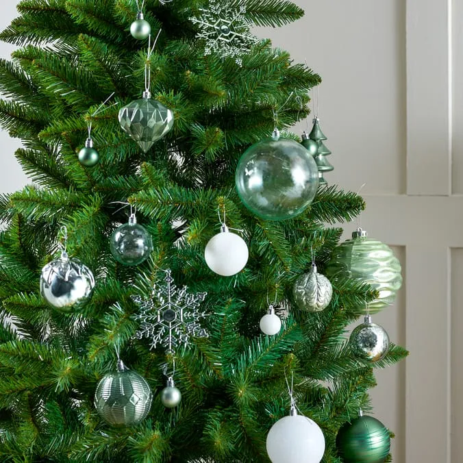 Festive Feeling Christmas Baubles 80 Pack | Home Bargains