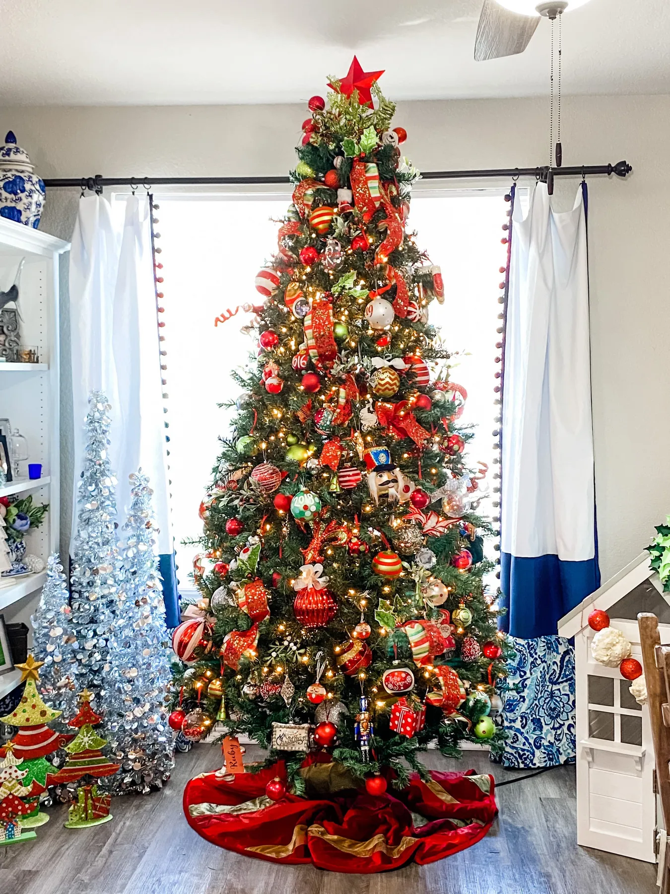 Flocked Christmas Tree Decorating Ideas (2026) Christmas Tree