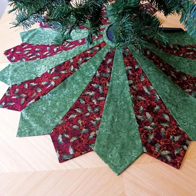 Free Christmas Tree Skirt Pattern