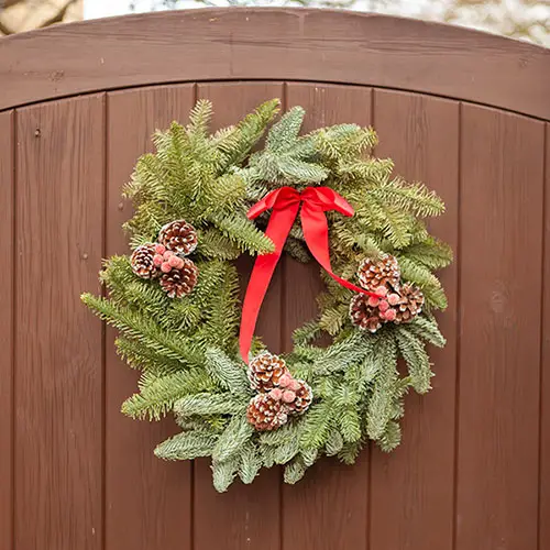 Fresh Christmas Wreath 30cm