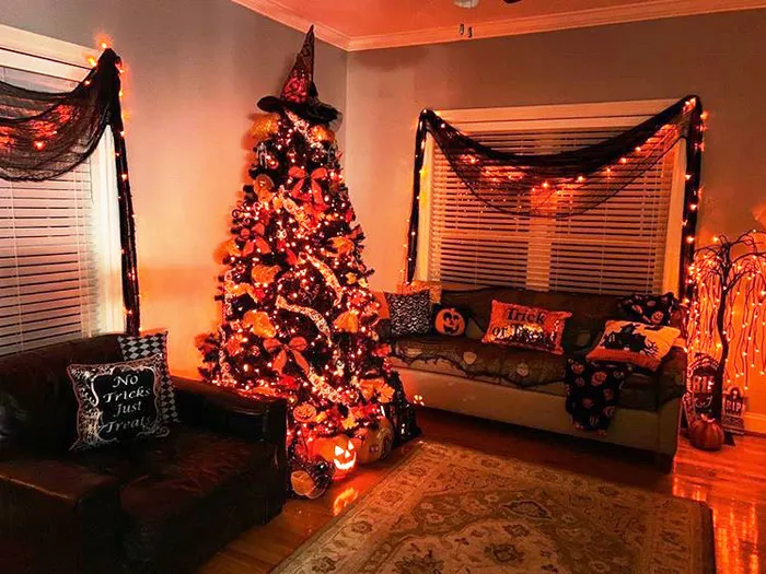 Halloween Christmas Trees Are the Latest Fall Decoration Trend - Business Insider