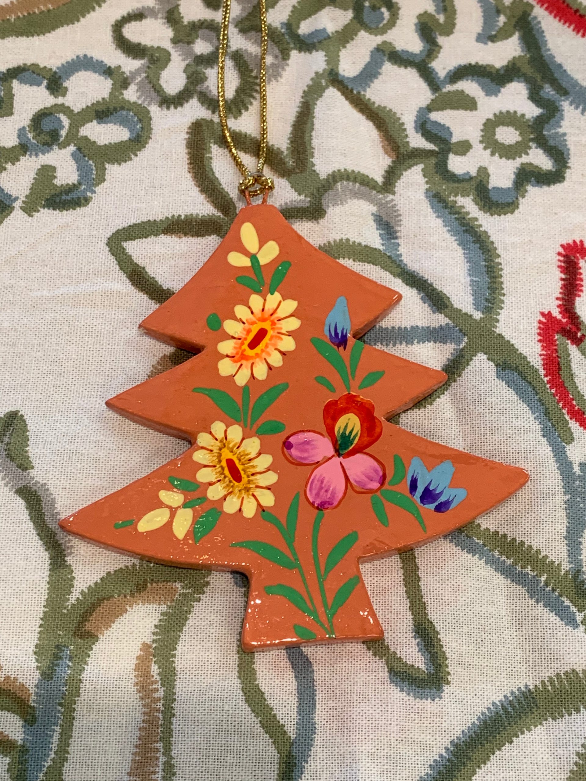 Hand Painted Wooden Medium Christmas Tree Decoration - Vintage Garden - Uplift Fair Trade