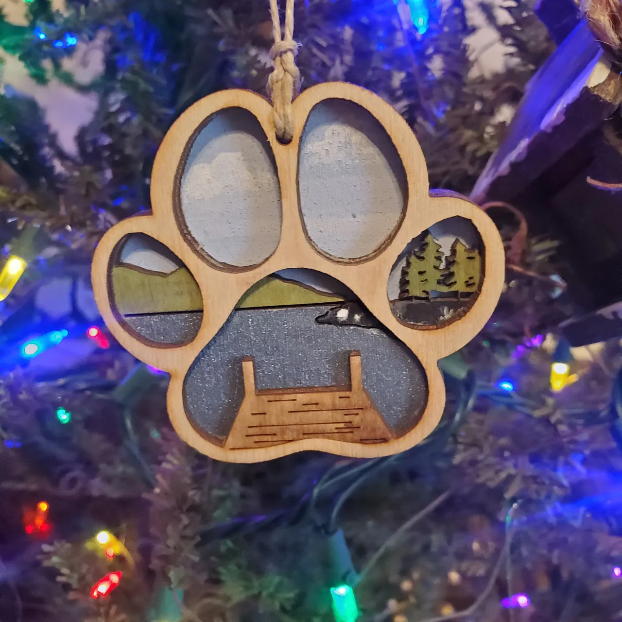 Hand-painted Wooden Ornament - Paw Print Lake - Adirondack Country Store