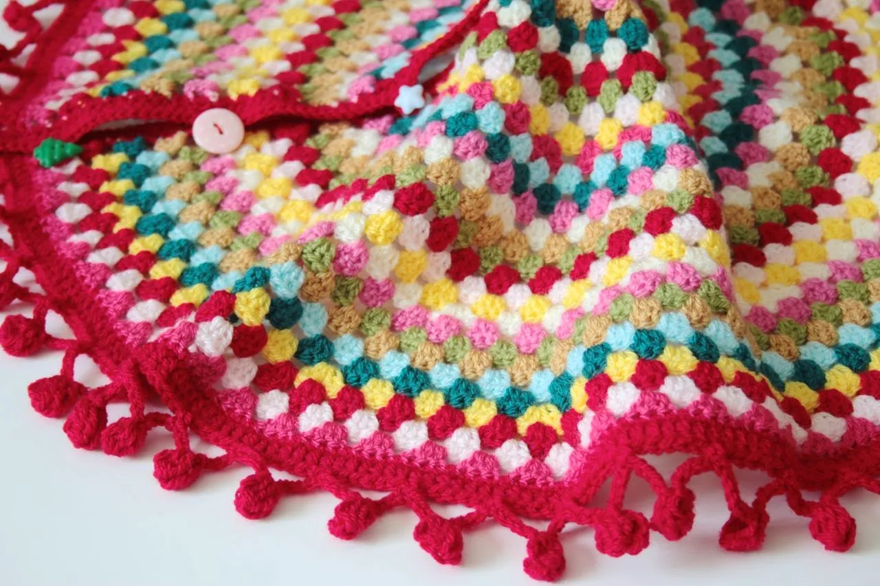 Handmade Crochet Christmas Tree Skirt Red Pink Green Festive Holiday Knit  VTG Free Christmas Tree Skirt
