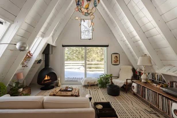 Here's How to Make the Cabincore Design Trend Work in Your Space | HGTV