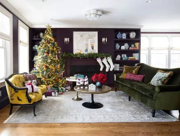HGTV Magazine's Best Living Room Christmas Decor Ideas | HGTV