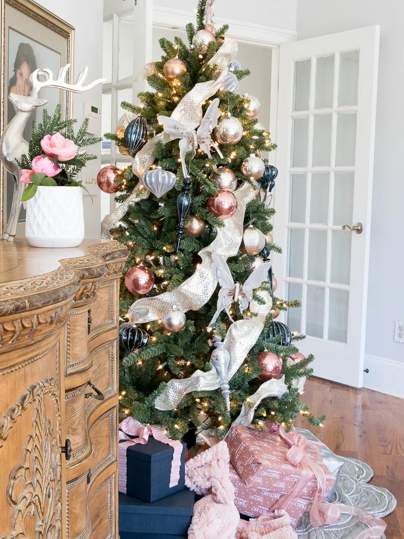 Holiday Bedroom using Navy and Blush Colors - Duke Manor Farm by Laura  Janning