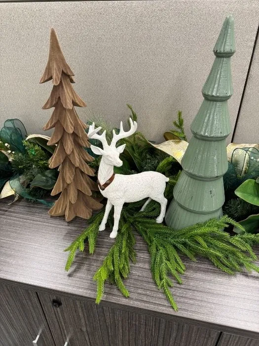 Holiday Decor Installs - Simply LaMayed Custom Decor