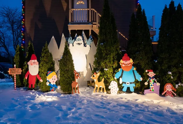 Holiday displays at MacDonald's in Newport, Parker home in Middletown