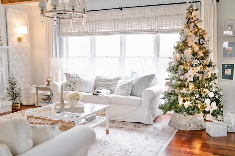 Holiday Home Tour - Shining on Design