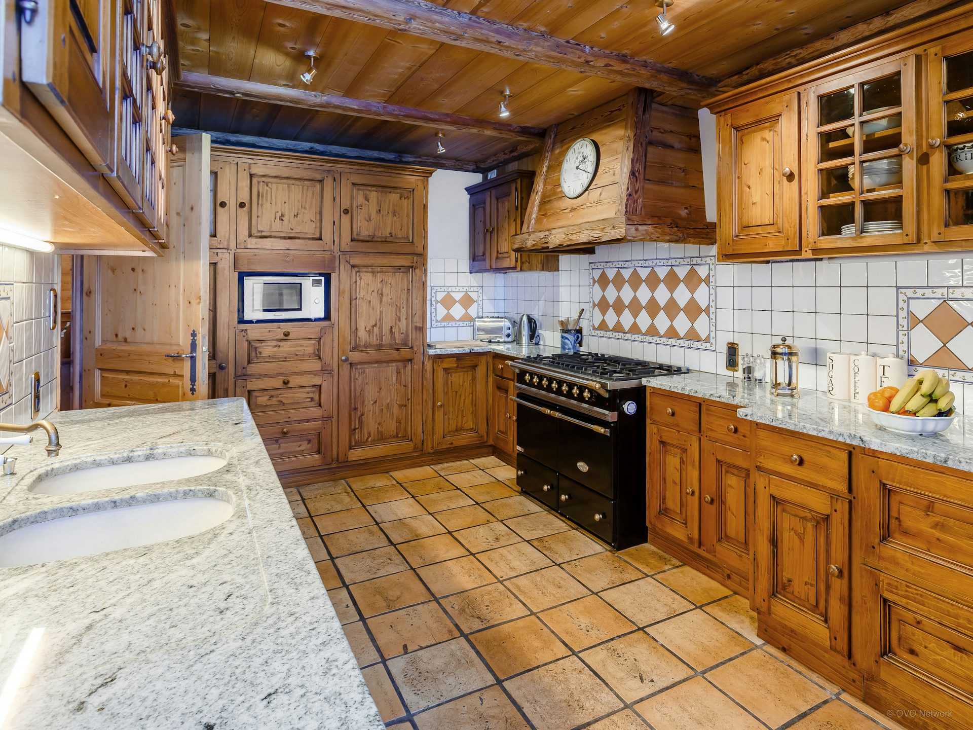 Holiday Rental Property: 19 Chalet Kitchen Ideas | OVO Network