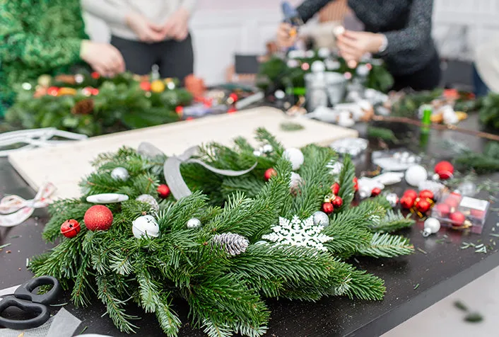 Holiday Wreath Workshop I – Cass School of Floral Design