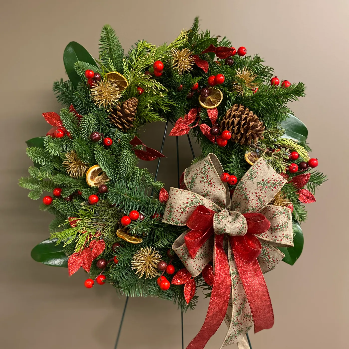 Holiday Wreaths and Evergreen Decorations - Smithsonian Gardens