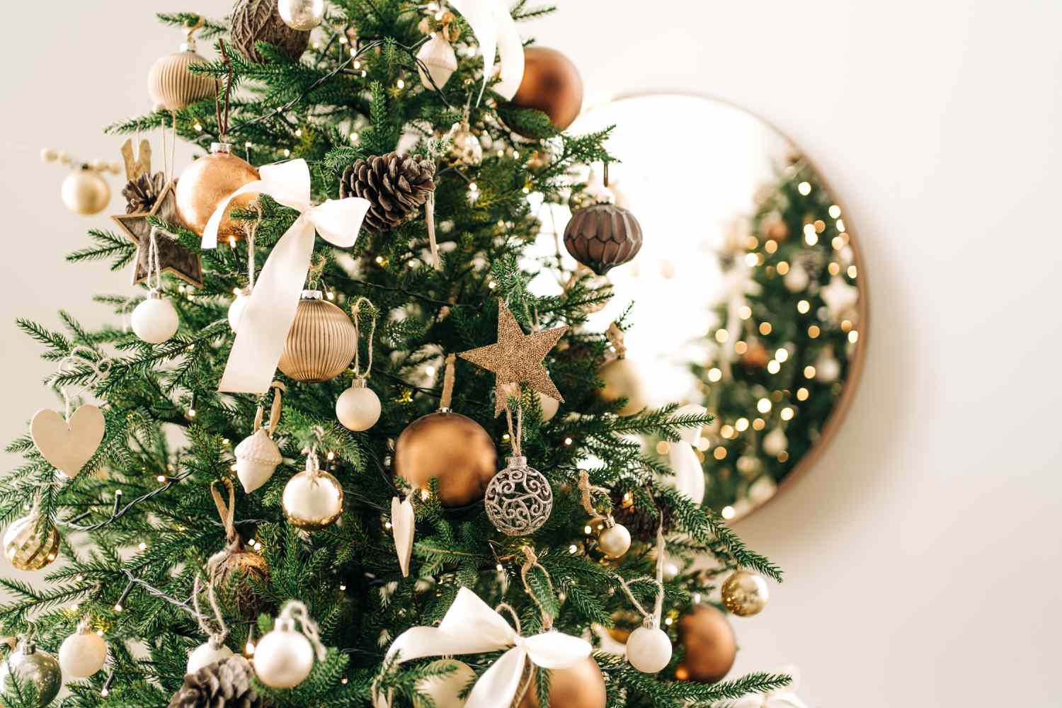 How I Use a Humidifier to Keep My Christmas Tree Fresh All Season Long