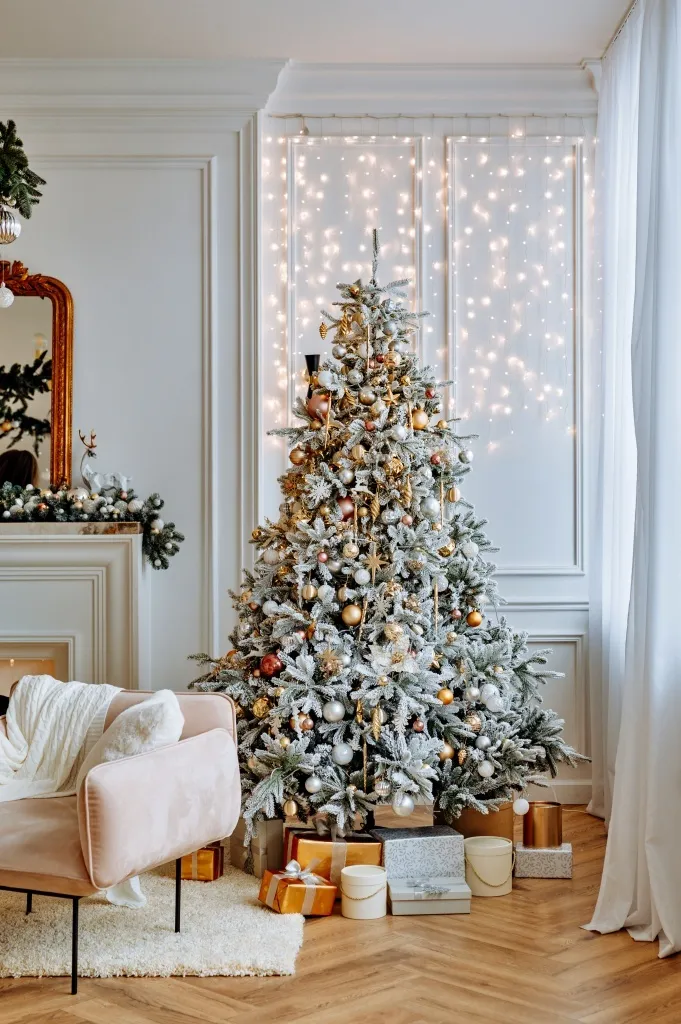 How To Create a Beautiful Christmas: Holiday Living Room Ideas