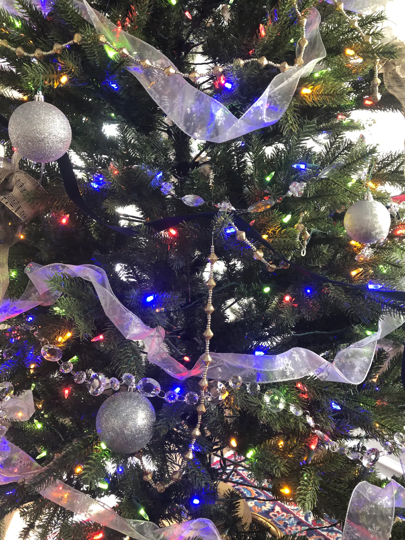 How to Decorate a Christmas Tree - the Fancy Way - Lindsey Putzier