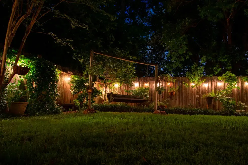 How to Hang String Lights in Your Backyard Without Trees – Ollny