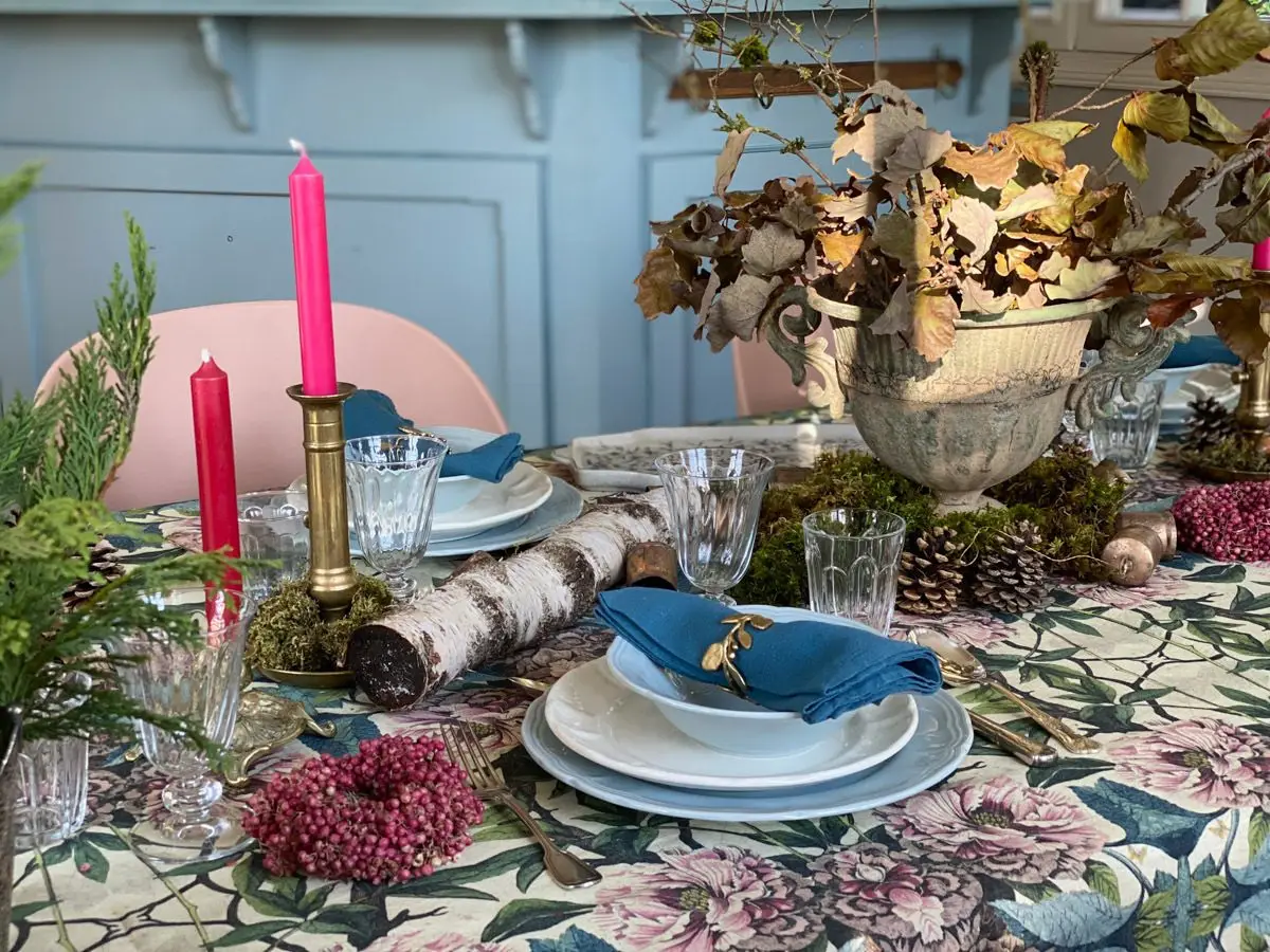 How to set a rustic French table for winter?