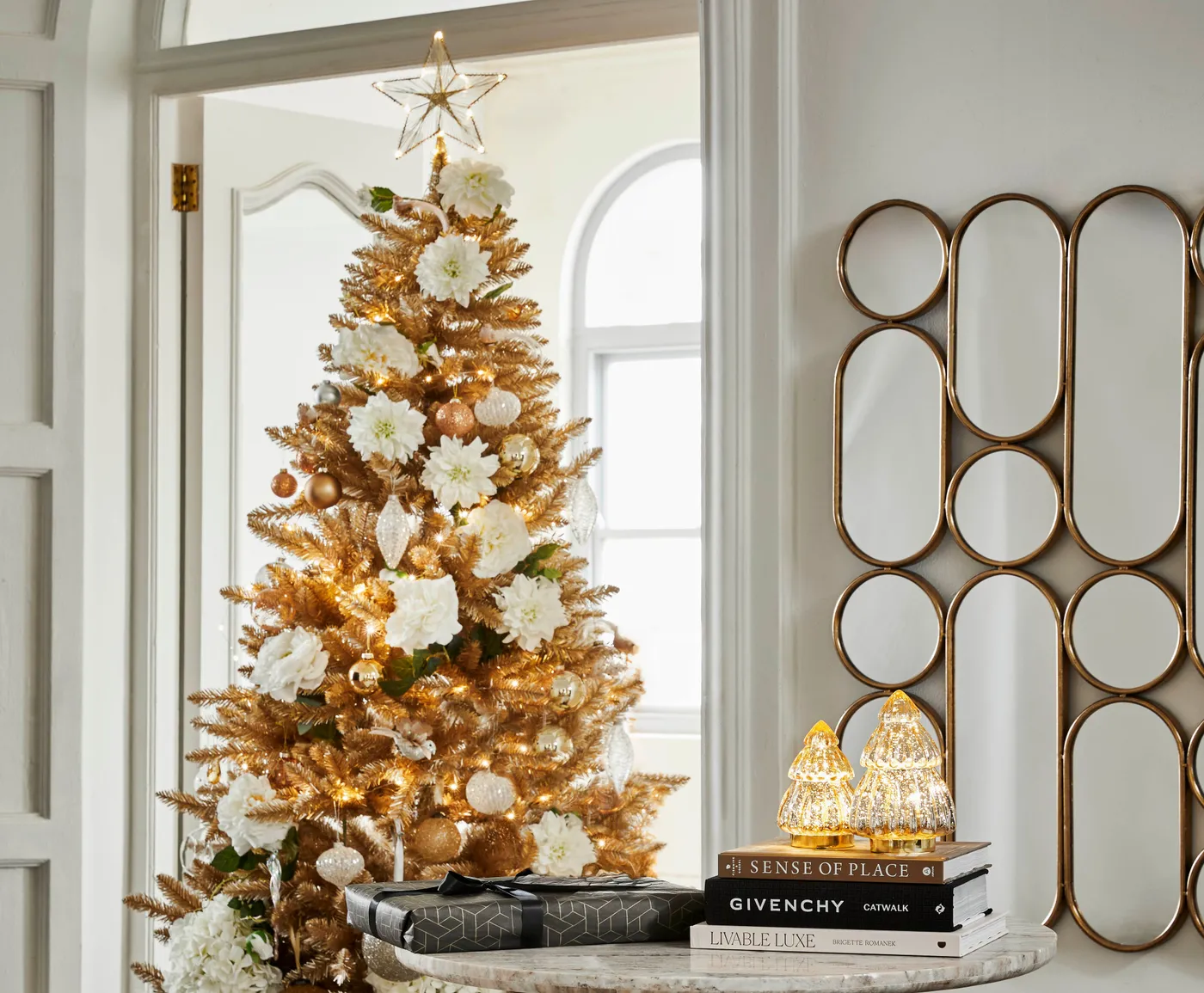 How to Style Your Floral Christmas Tree | @home