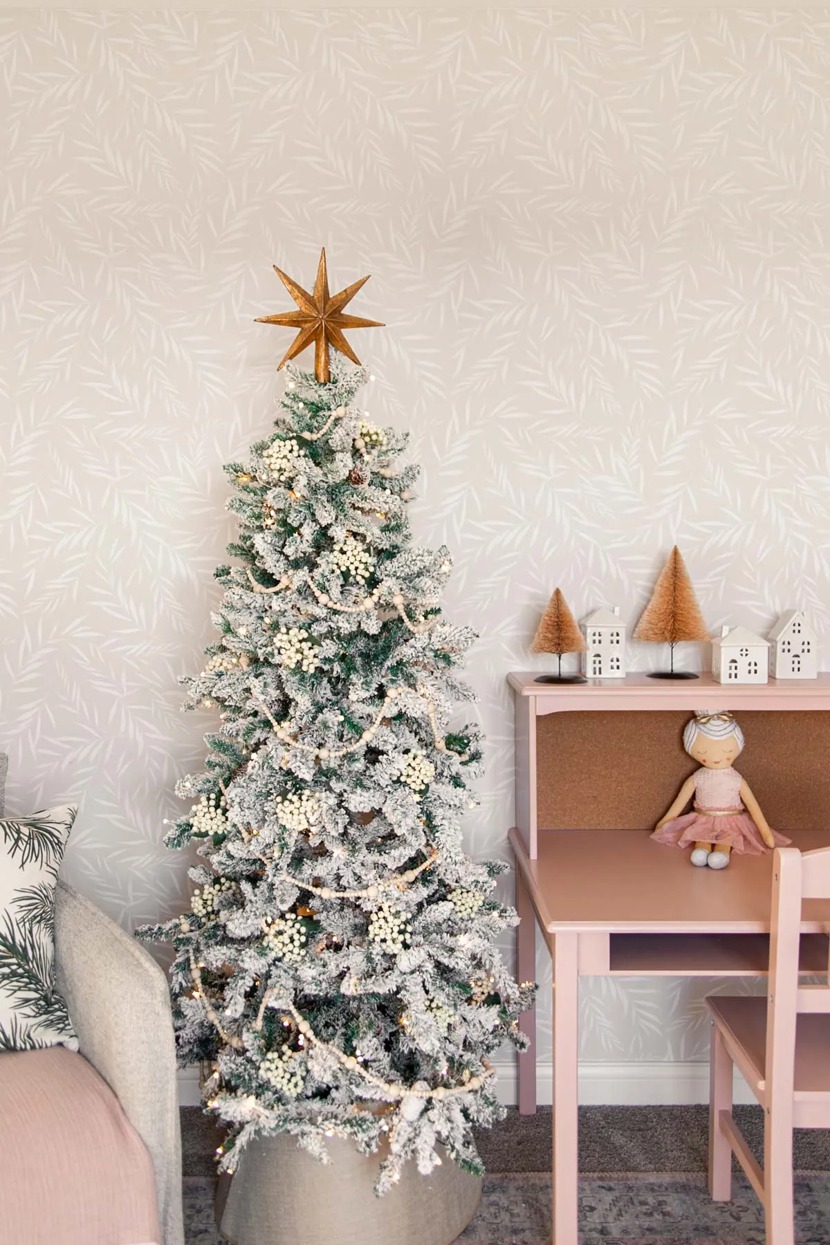 Little Girls Christmas Bedroom Decor Ideas - Caitlin Marie Design Small  Christmas Tree