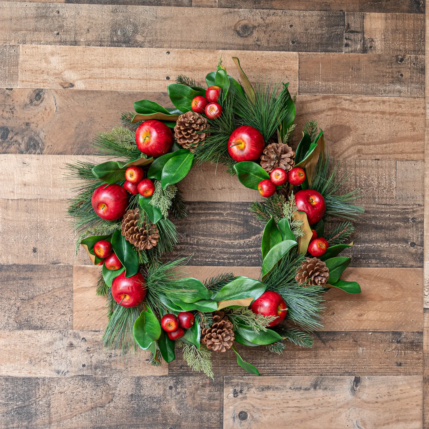 MAGNOLIA AND APPLE WREATH 24 INCH