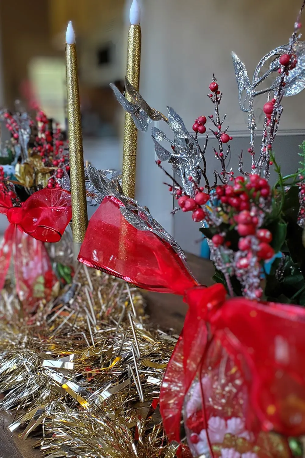 Make Your Christmas Festive for $25 or Less With DIY Dollar Tree Table Centerpieces