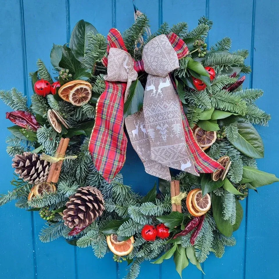 Make Your Own Luxury Christmas Door Wreath” — The Walled Garden