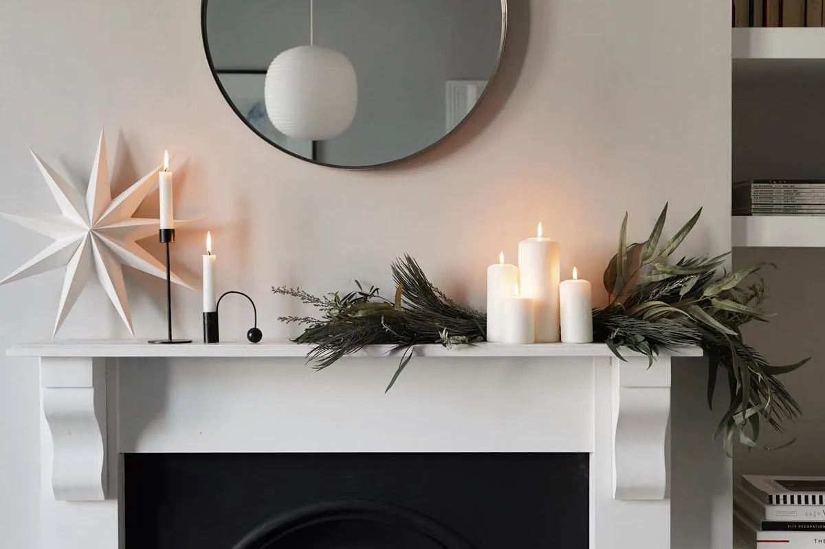 My minimalist Christmas decor - the first few touches |